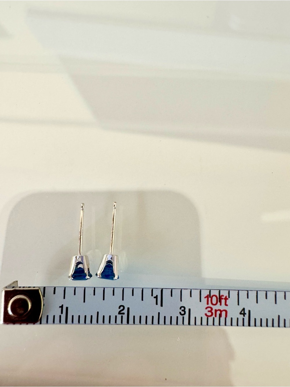 Natural Blue Diamond Studs (1/4 ct), 14K white gold. - Picture 6 of 6